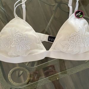 Venus bralet